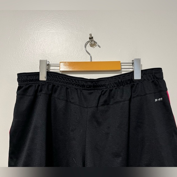 Nike Dri-FIT Black Athletic Shorts - Size XL - Picture 12 of 12